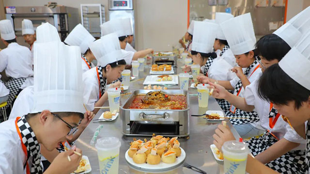 启动资金少、没技术？临沂这个短期班，手把手教你小吃创业全套攻略，轻松开店做老板！